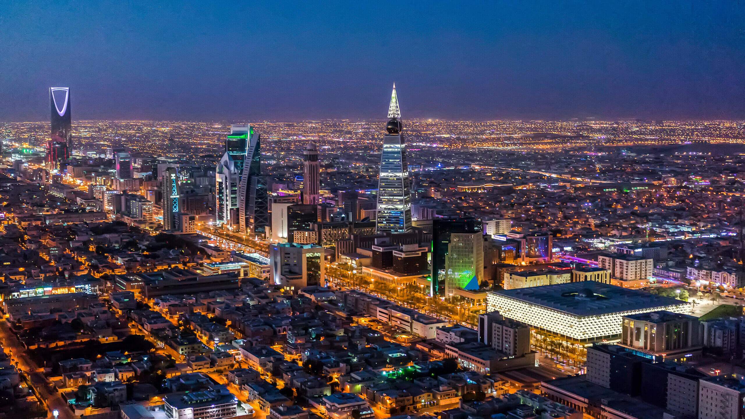 Saudi Arabia Eases Tourist Visa Requirements for Pakistanis