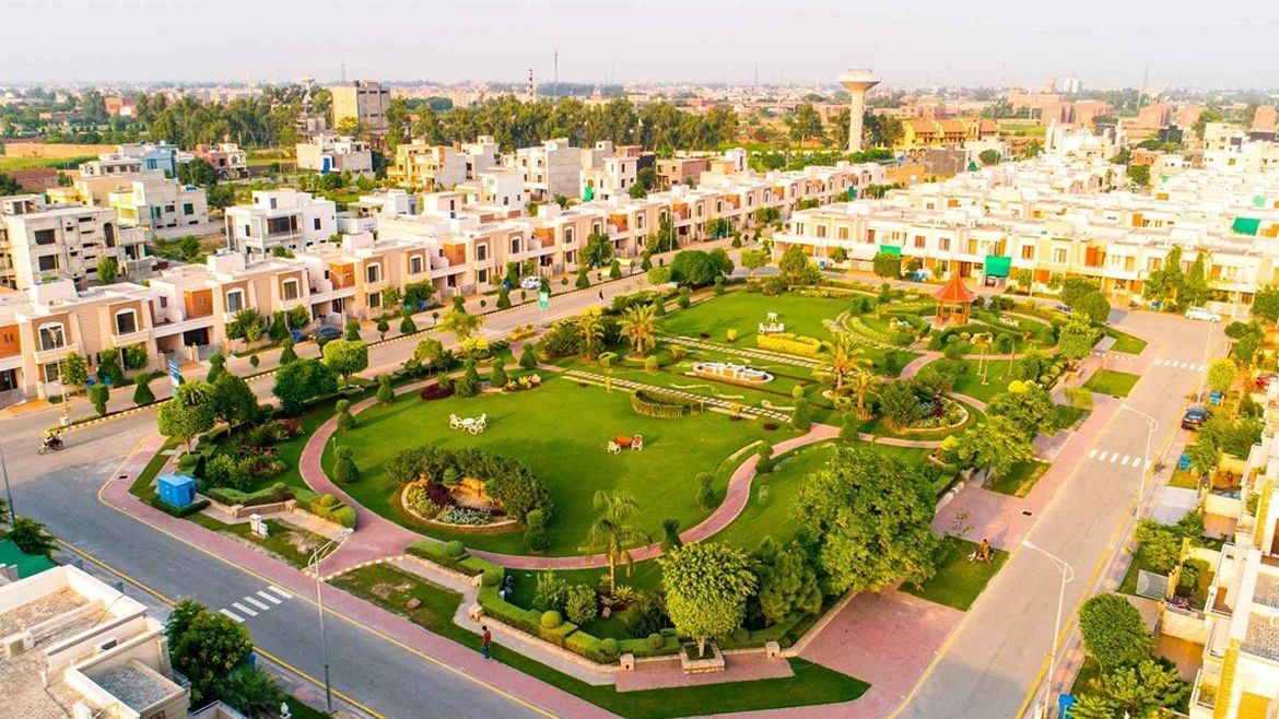 Emerald City Lahore