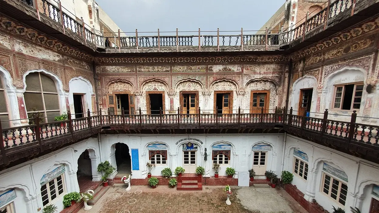 Haveli Mian Khan (Rang Mahal)